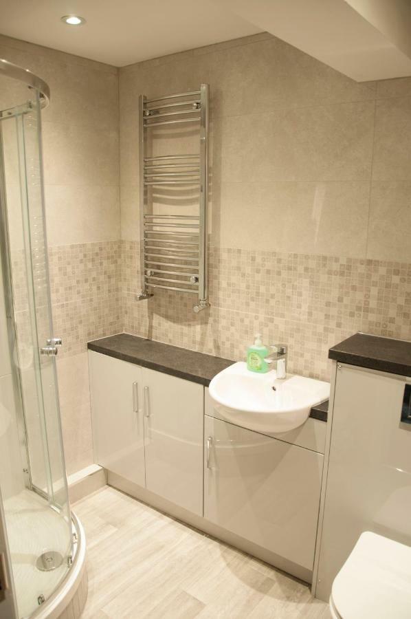 The Square Guest Apartment Stewartstown Extérieur photo